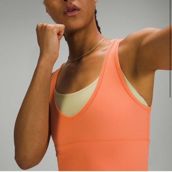 Power Pivot Ribbed Tank Top - Picture 3 of 6